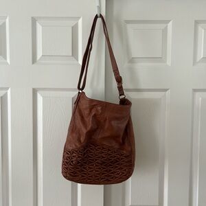 brown crossbody/shoulder bag